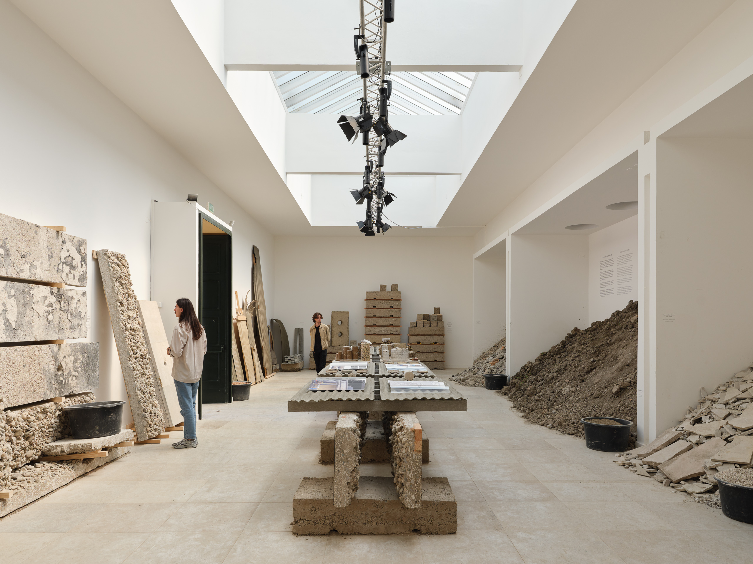 04b_build of site_danish pavilion_biennale architettura 2025_photo hampus berndtson_low.